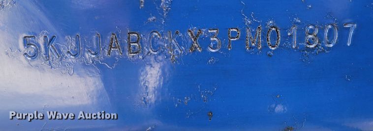 image for item DM8138 2003 Western Star 4900EX  semi truck