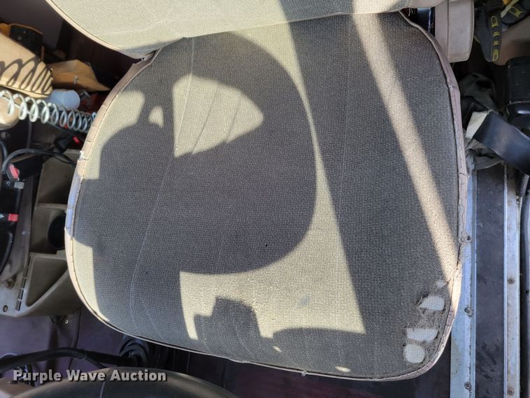 image for item DM8139 2006 International Eagle 9400i  semi truck