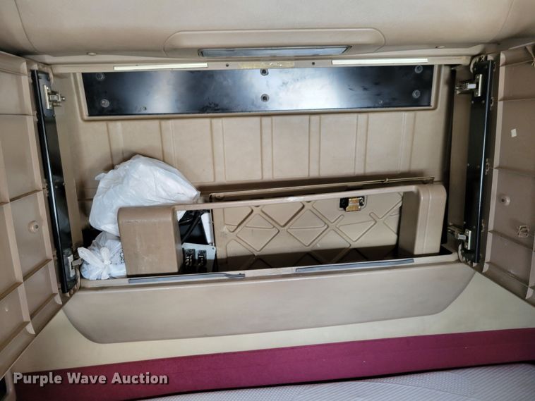 image for item DM8139 2006 International Eagle 9400i  semi truck