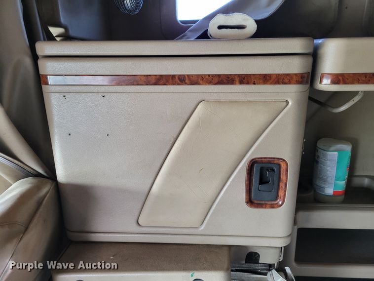 image for item DM8139 2006 International Eagle 9400i  semi truck