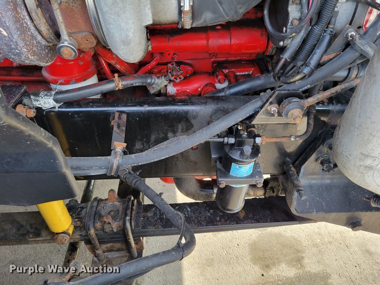 image for item DM8139 2006 International Eagle 9400i  semi truck