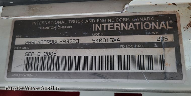 image for item DM8139 2006 International Eagle 9400i  semi truck