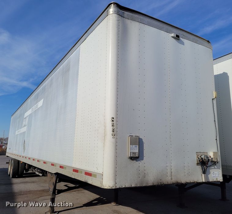 image for item DM8140 2001 Utility Trailer V52DC  dry van trailer