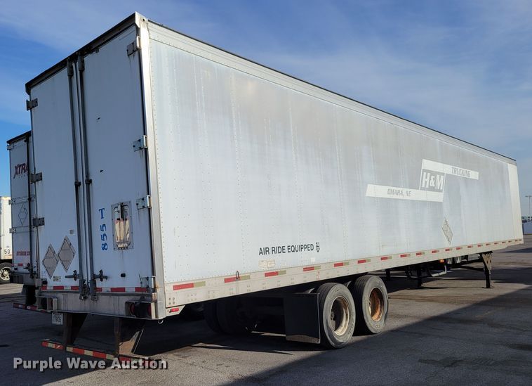 image for item DM8140 2001 Utility Trailer V52DC  dry van trailer