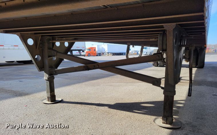 image for item DM8140 2001 Utility Trailer V52DC  dry van trailer