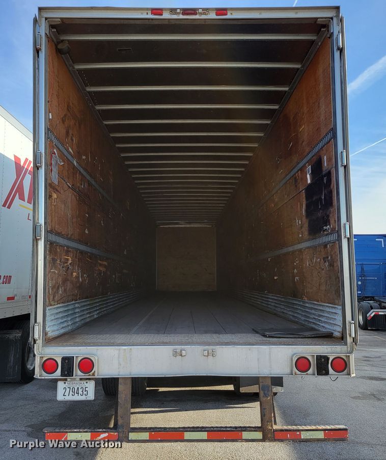 image for item DM8140 2001 Utility Trailer V52DC  dry van trailer