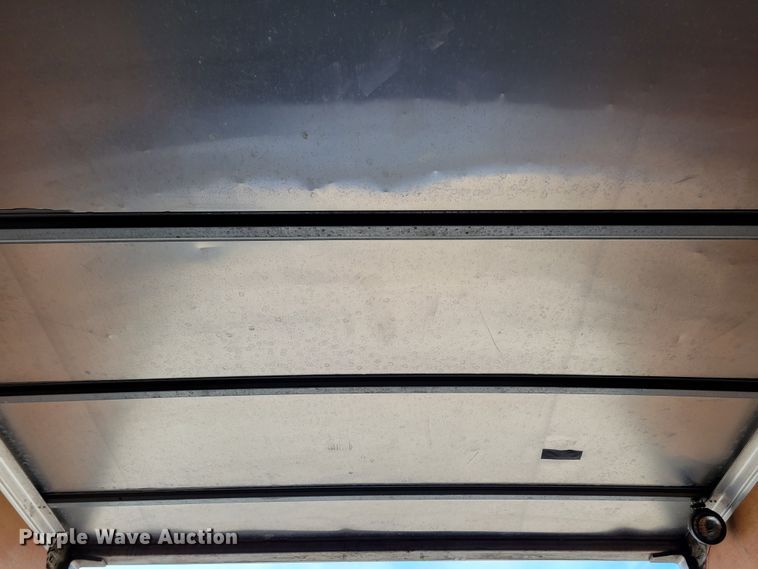 image for item DM8140 2001 Utility Trailer V52DC  dry van trailer