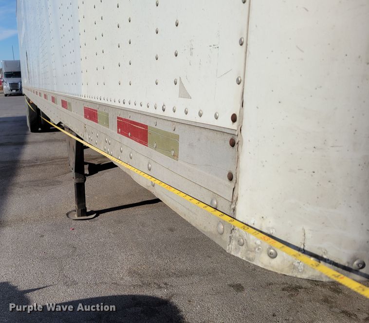 image for item DM8140 2001 Utility Trailer V52DC  dry van trailer