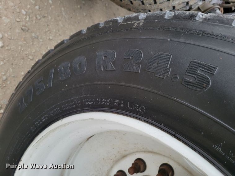 image for item DM8142 2003 Freightliner Columbia semi truck