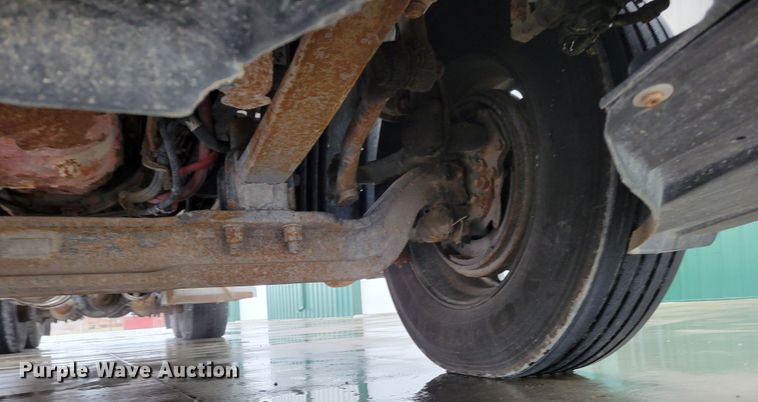 image for item DM8144 2015 Freightliner Cascadia  semi truck