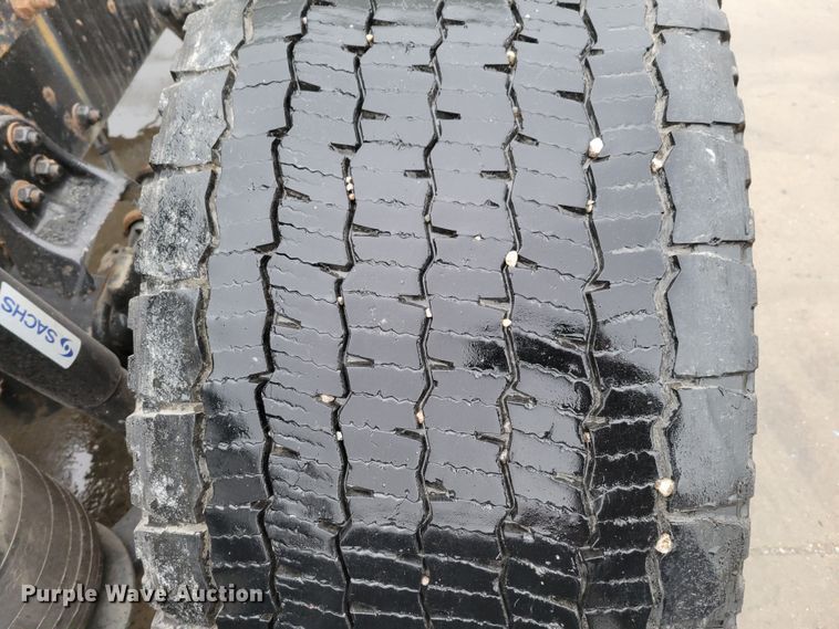 image for item DM8144 2015 Freightliner Cascadia  semi truck