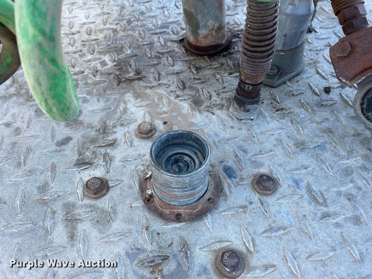 image for item DN4508 1996 Peterbilt 379  semi truck