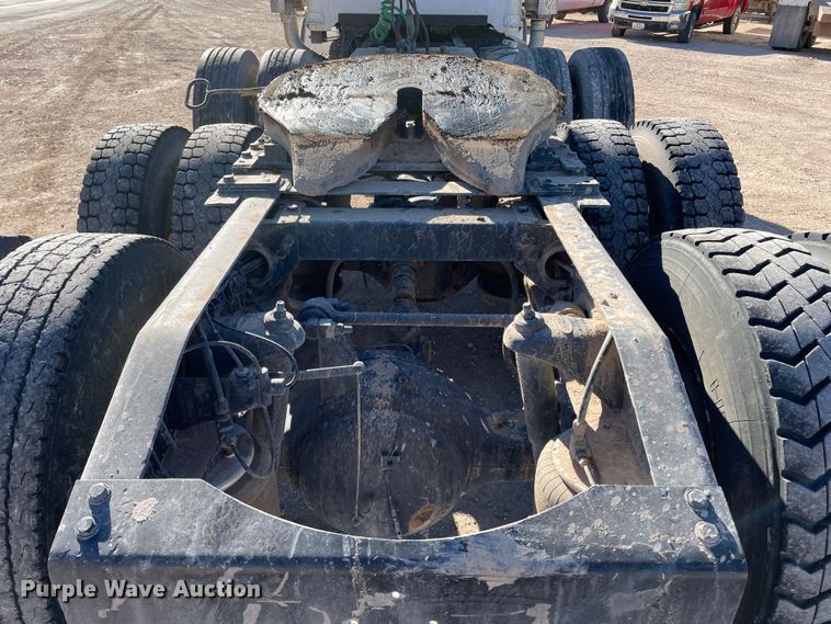 image for item DN4508 1996 Peterbilt 379  semi truck