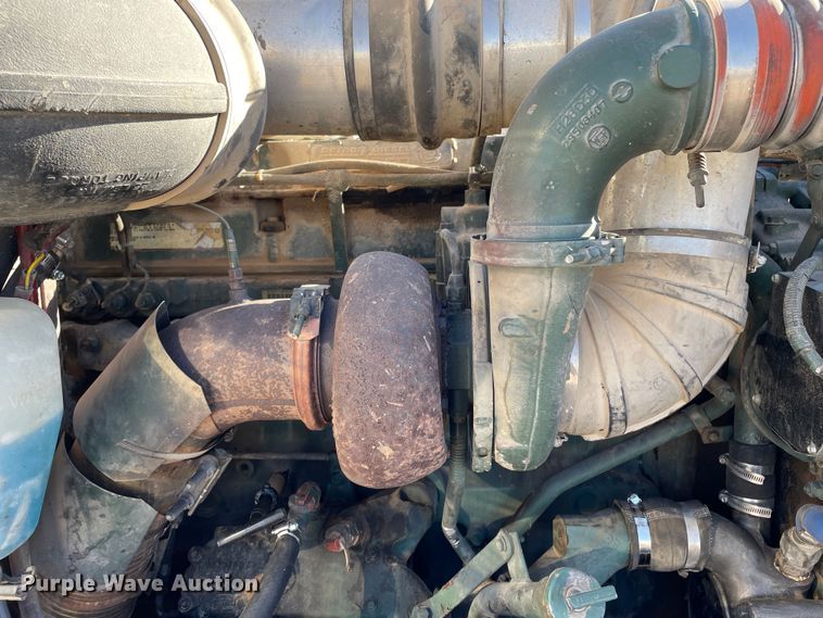 image for item DN4508 1996 Peterbilt 379  semi truck