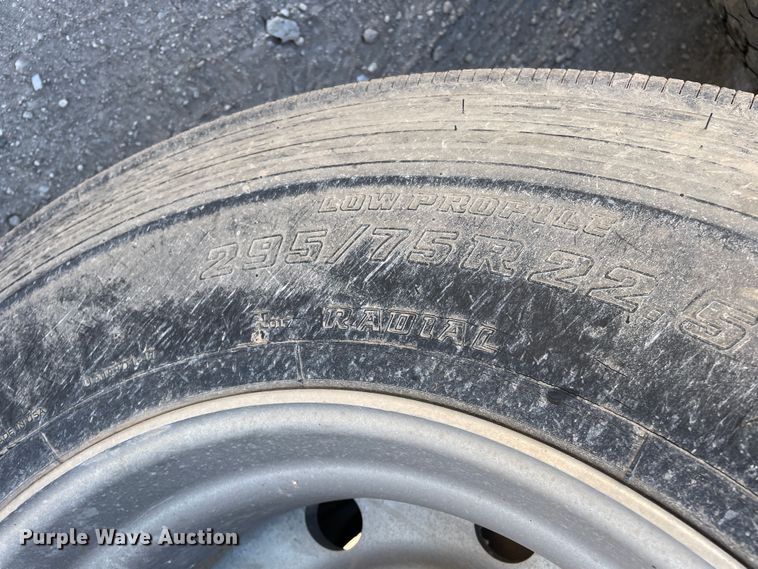 image for item DN4508 1996 Peterbilt 379  semi truck