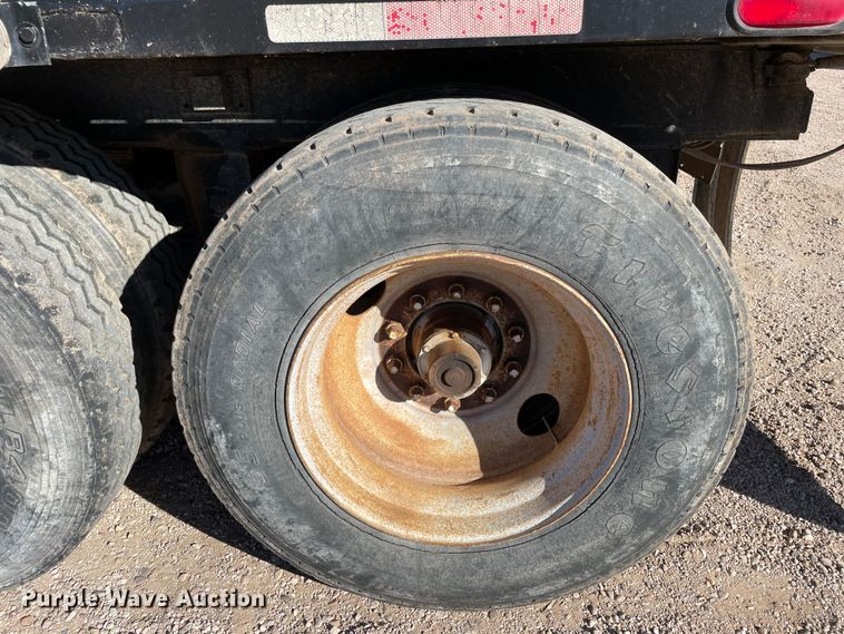 image for item DN4516 1994 Clement 2ATT1210S  end dump pup trailer