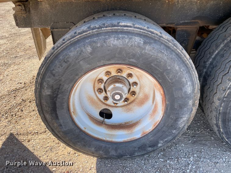 image for item DN4516 1994 Clement 2ATT1210S  end dump pup trailer