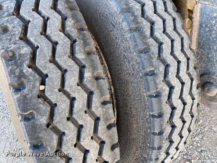 image for item DN4517 2000 CPS Trailer Co.  end dump trailer