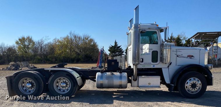 image for item DN8062 2008 Peterbilt 388  semi truck