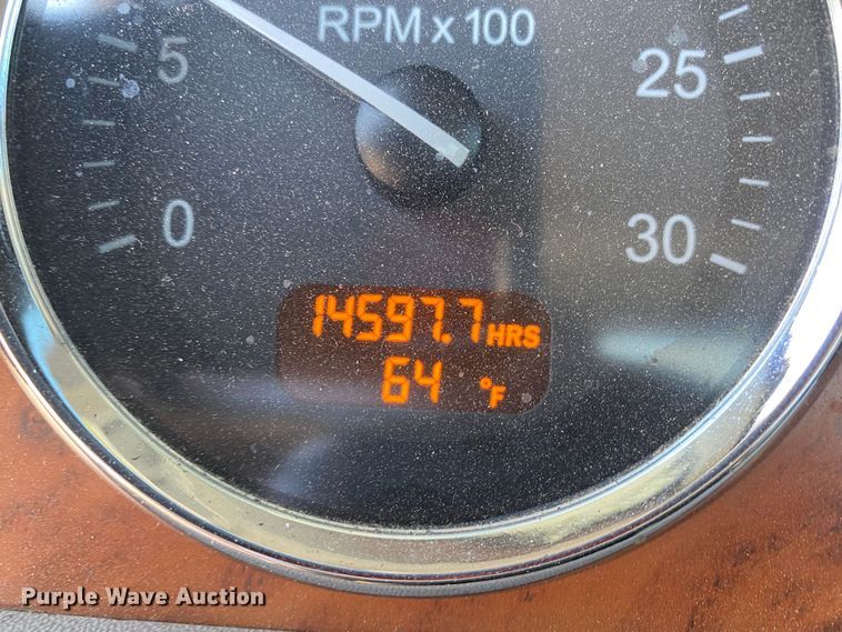 image for item DN8062 2008 Peterbilt 388  semi truck