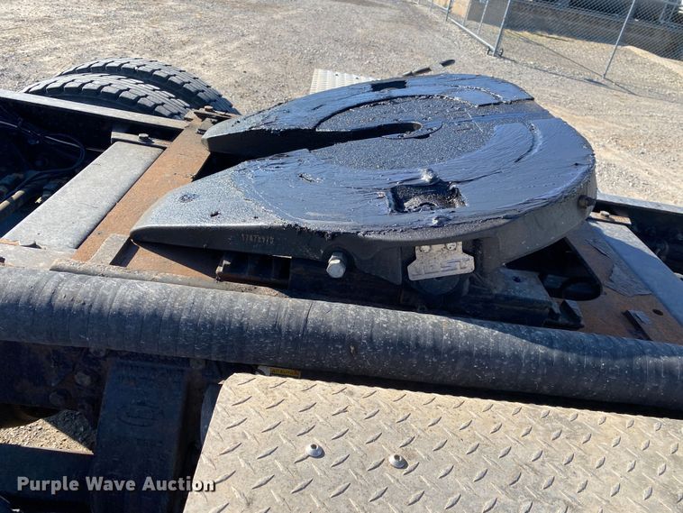 image for item DN8062 2008 Peterbilt 388  semi truck