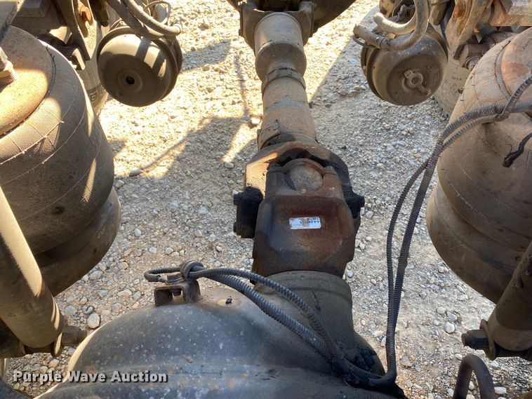 image for item DN8062 2008 Peterbilt 388  semi truck