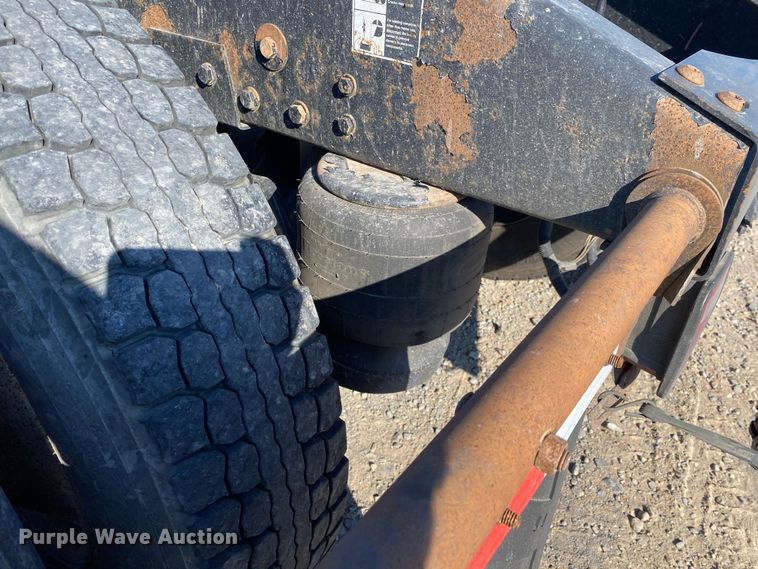 image for item DN8062 2008 Peterbilt 388  semi truck