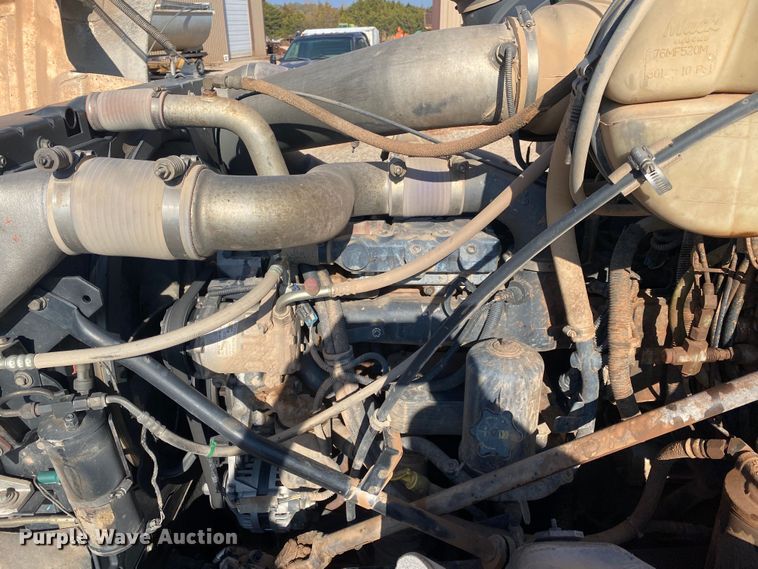 image for item DN8074 2007 Mack Granite  semi truck