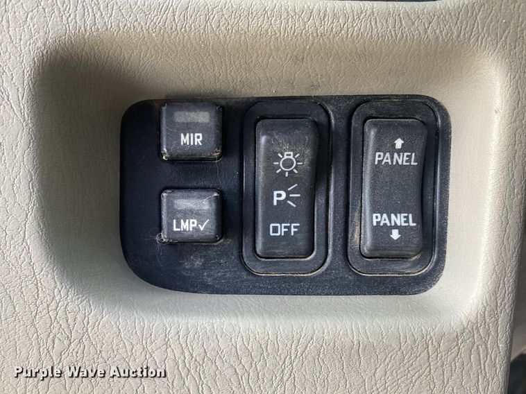 image for item DN8120 2009 International TranStar 8600  semi truck