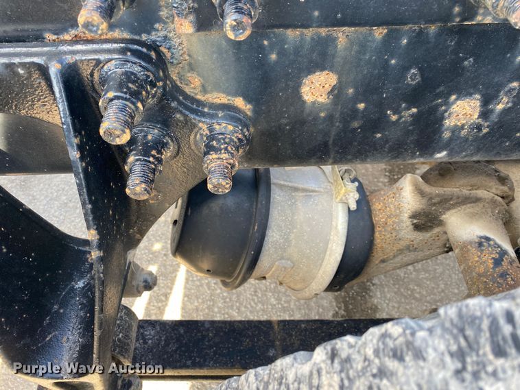 image for item DN8120 2009 International TranStar 8600  semi truck