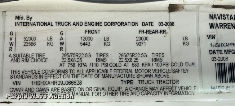 image for item DN8120 2009 International TranStar 8600  semi truck