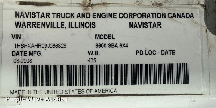 image for item DN8120 2009 International TranStar 8600  semi truck