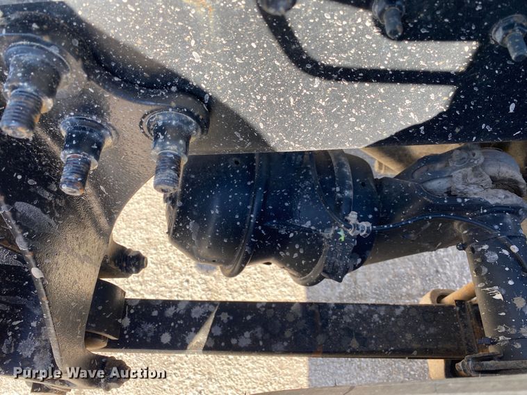 image for item DN8121 2006 International 8600  semi truck