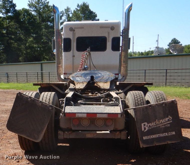 image for item DO1430 2009 Kenworth W900  semi truck