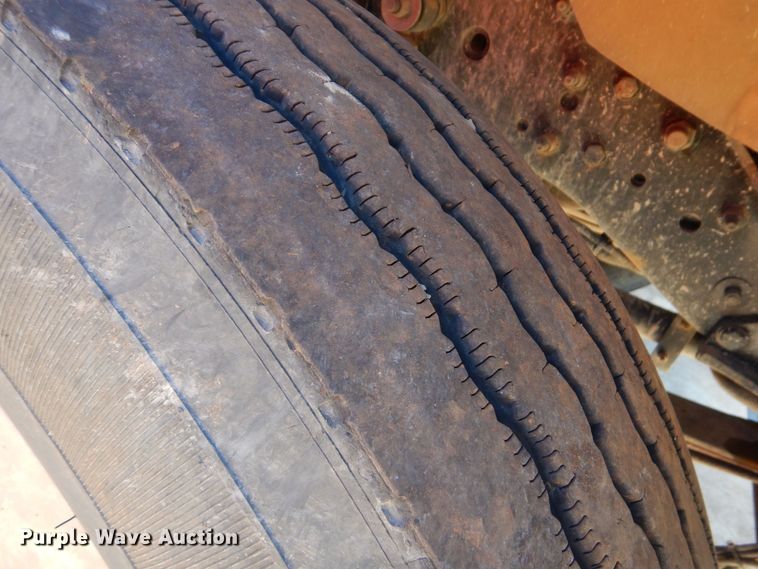 image for item DO1430 2009 Kenworth W900  semi truck