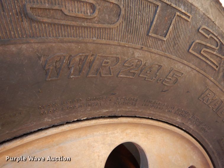 image for item DO1430 2009 Kenworth W900  semi truck