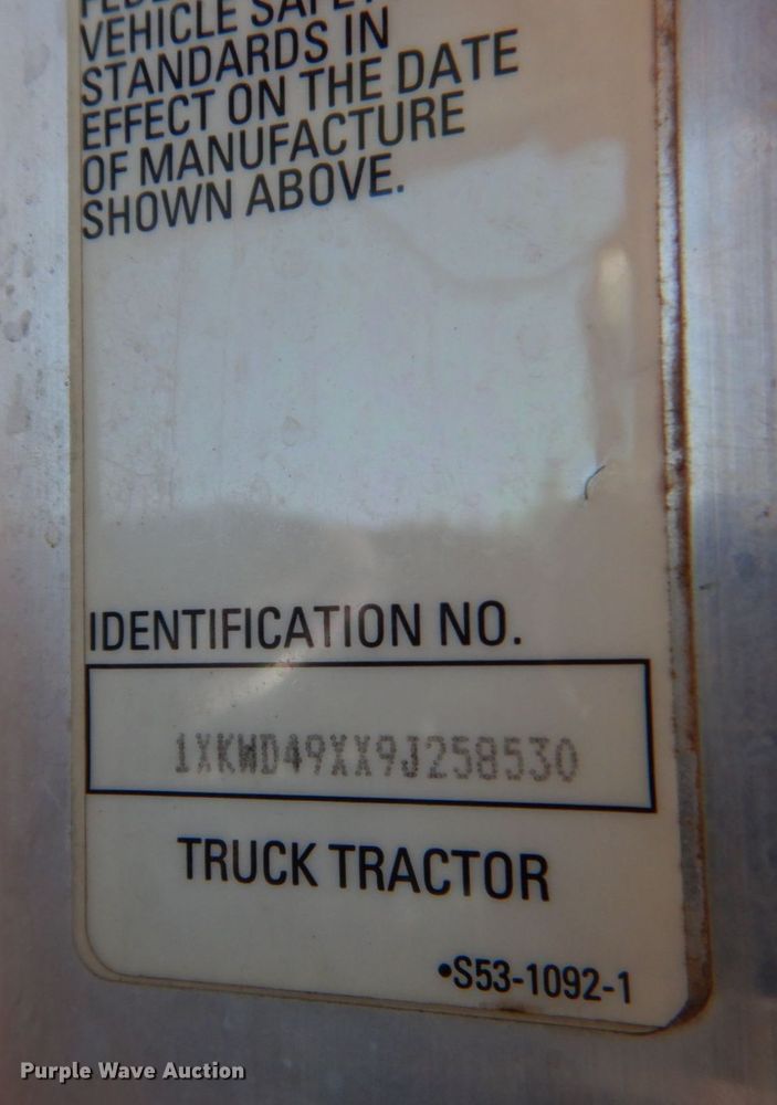 image for item DO1430 2009 Kenworth W900  semi truck