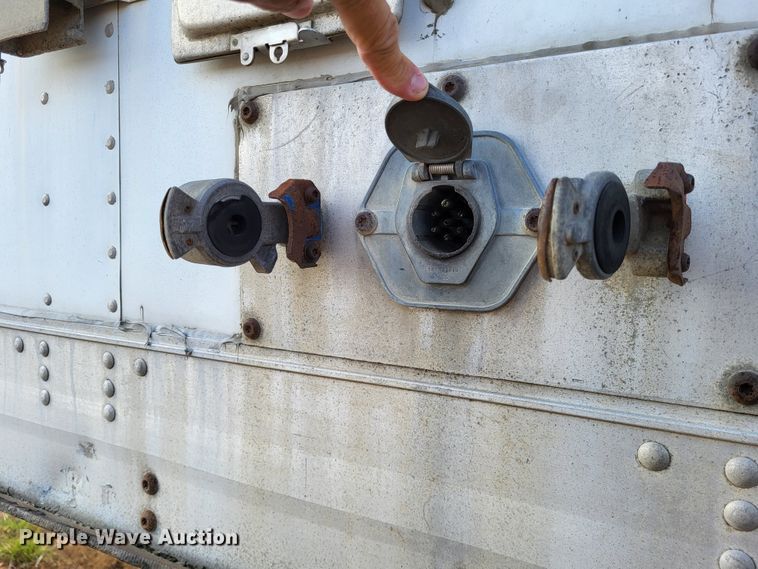 image for item DO3458 2001 Trailmobile  dry van trailer