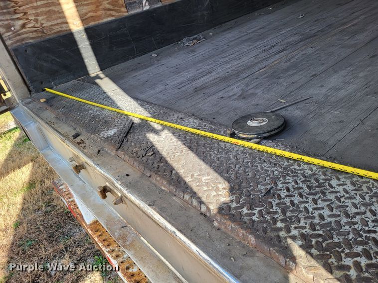 image for item DO3458 2001 Trailmobile  dry van trailer