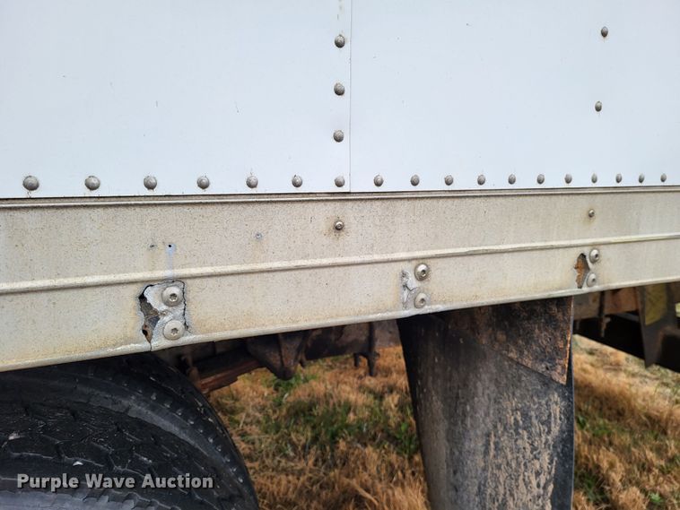 image for item DO3460 2006 International 4300  box truck