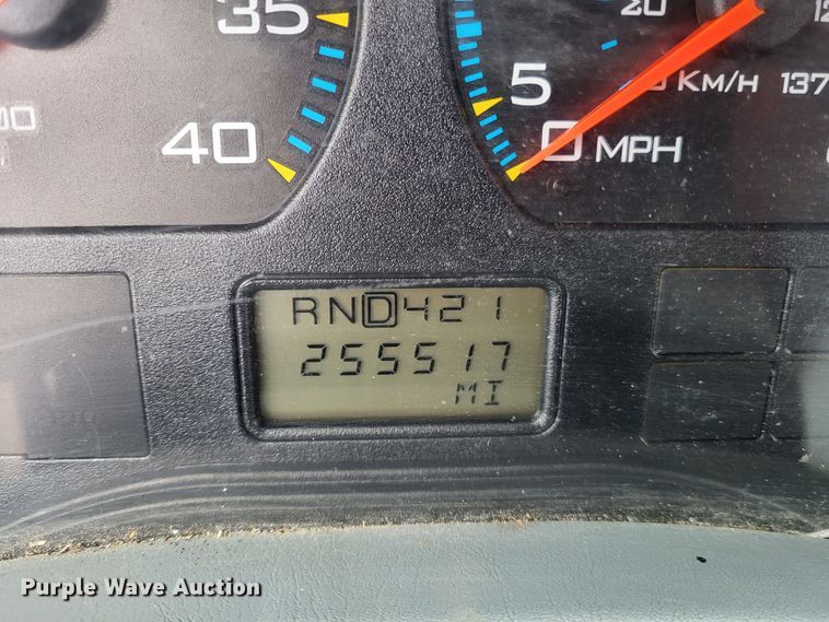 image for item DO3460 2006 International 4300  box truck