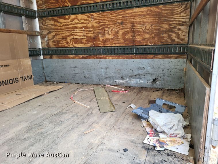 image for item DO3460 2006 International 4300  box truck