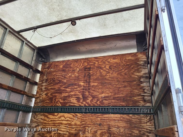 image for item DO3460 2006 International 4300  box truck