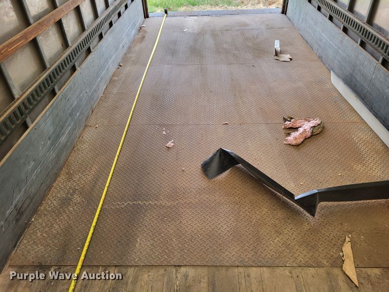 image for item DO3460 2006 International 4300  box truck