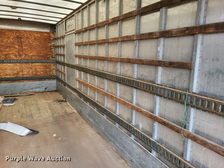 image for item DO3460 2006 International 4300  box truck