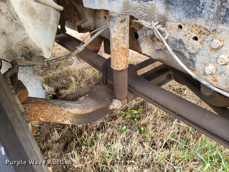 image for item DO3460 2006 International 4300  box truck