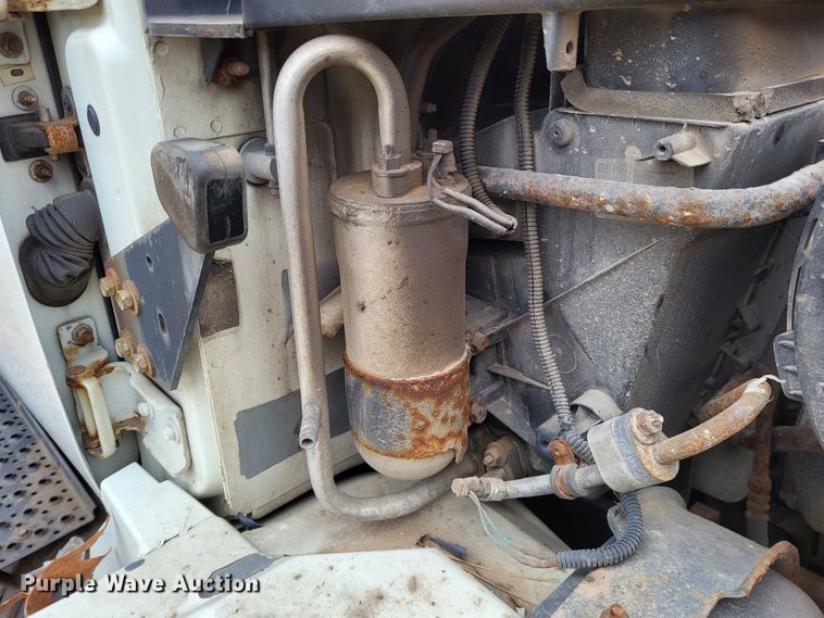 image for item DO3460 2006 International 4300  box truck