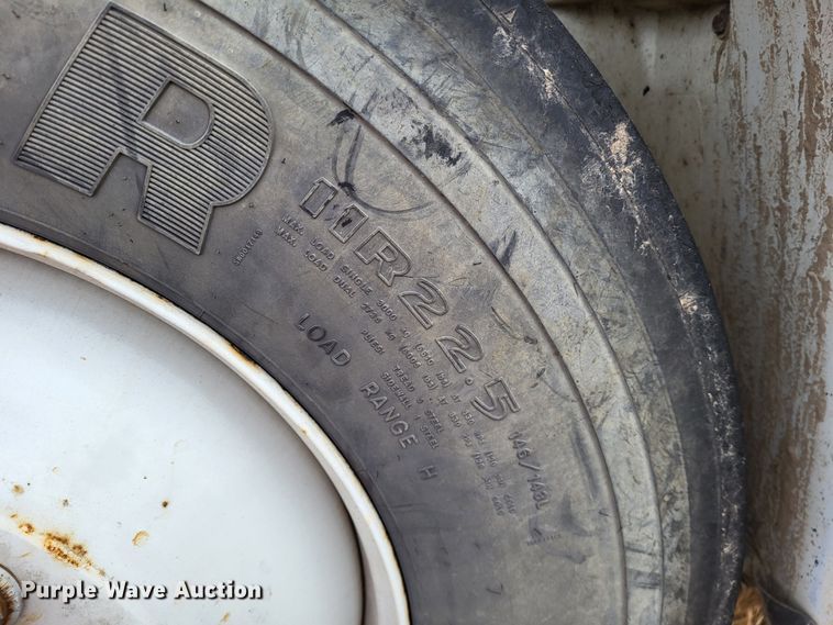 image for item DO3460 2006 International 4300  box truck