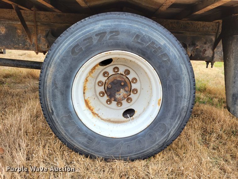 image for item DO3460 2006 International 4300  box truck