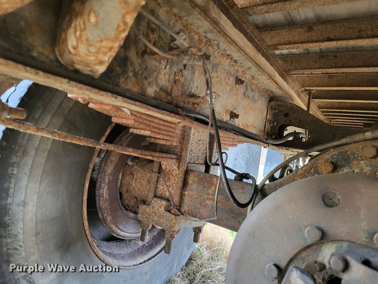 image for item DO3460 2006 International 4300  box truck